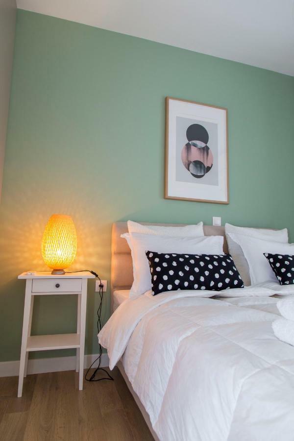 Apartment Gazi Area Close To Metro
