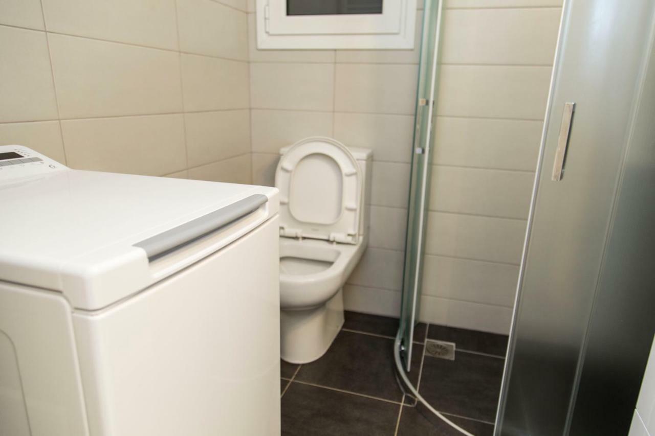 Apartment Gazi Area Close To Metro
